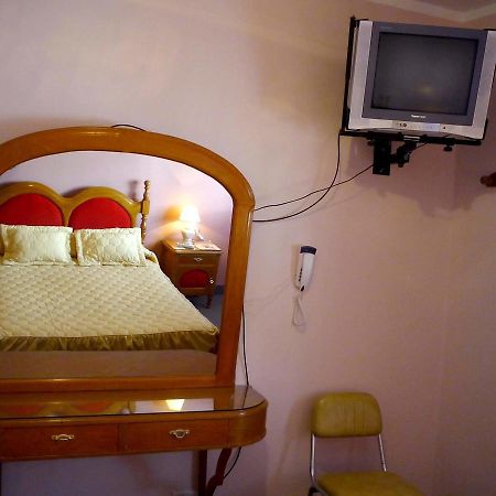 Hotel Las Rosas Сальта Экстерьер фото